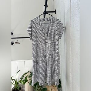 52seven | Ivory and Black V-Dip Neckline Dress size L